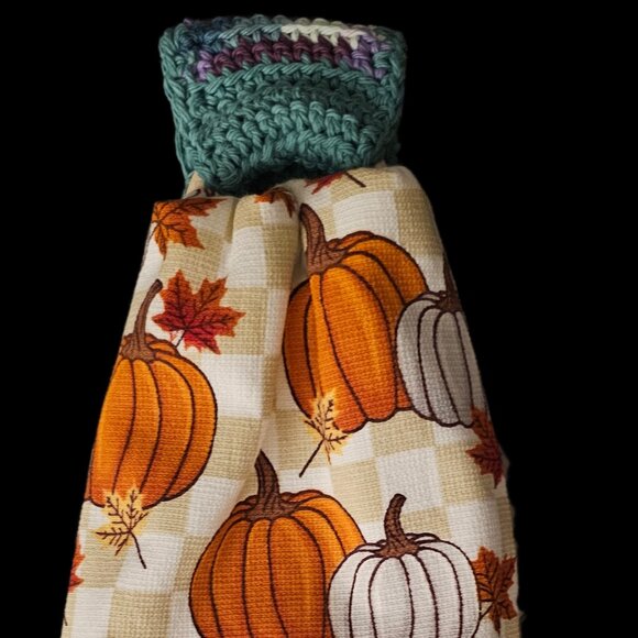 Handmade Fall Towel Topper Towel included - Picture 1 of 2